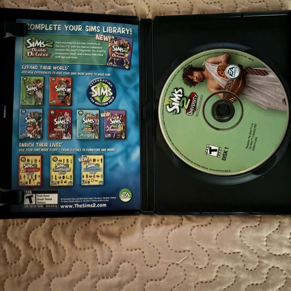 The Sims 2 University Expansion Pack PC CD ROM Game 2005 2 Discs - Picture 2 of 4